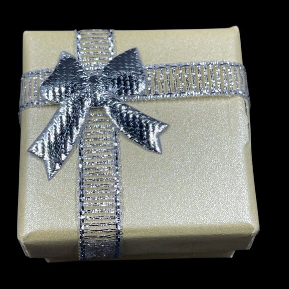 Red Swarovski Crystal Ring Size 8 Coquette Glam Royalcore Holiday Gift Jewelry - Picture 8 of 8